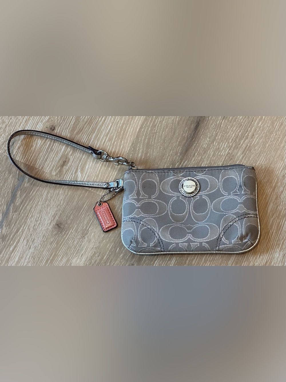 Coach Wristlet - Picture 15 of 15